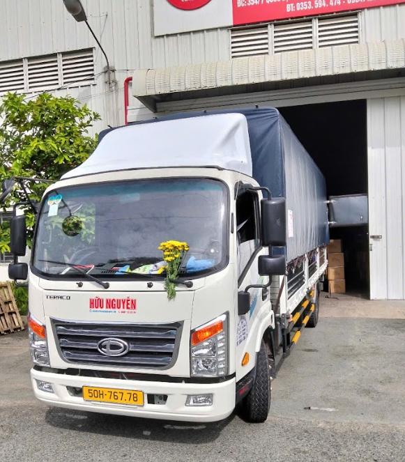 Xe tải cỡ trung có thể vận chuyển hàng hóa số lượng lớn