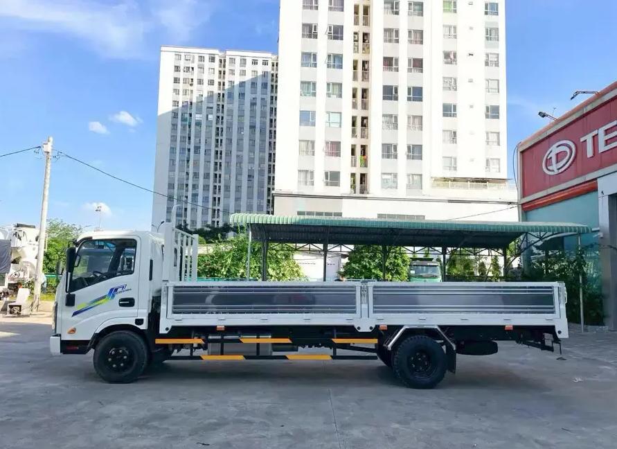 Xe tải thùng lửng