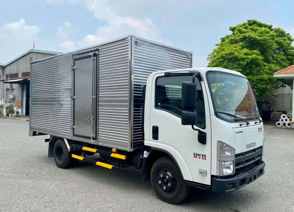 Thùng kín xe tải đông lạnh